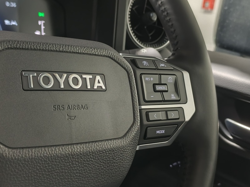 Used Toyota Land Cruiser for sale - 77365343: Photo 53