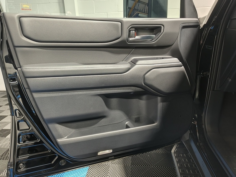 Used Toyota Land Cruiser for sale - 77365343: Photo 54