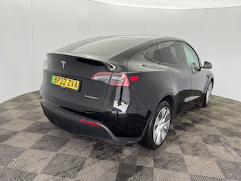 Used Tesla Model Y 2022 for sale - 76097352: Photo