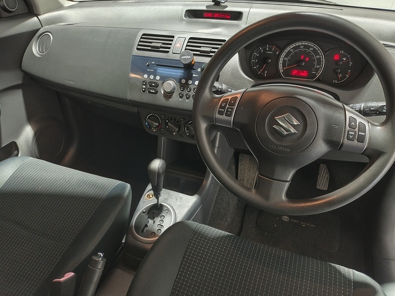 Used Suzuki Swift 2006 for sale - 76439446: Photo 27