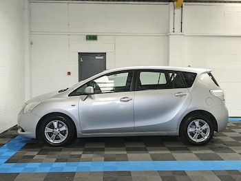 Used Toyota Verso 2009 for sale - 79433991: Photo