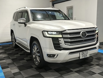 Used Toyota Land Cruiser 2023 for sale - 79433949: Photo
