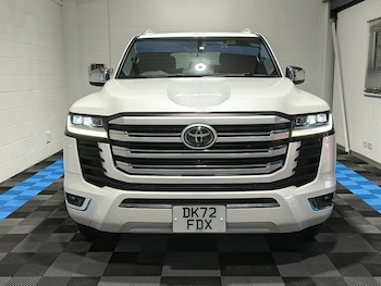 Used Toyota Land Cruiser 2023 for sale - 79433949: Photo