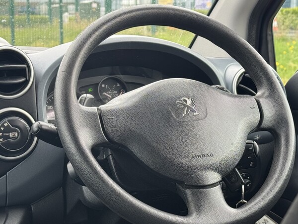 Used Peugeot Partner Tepee 2015 for sale - 75309327: Photo 17