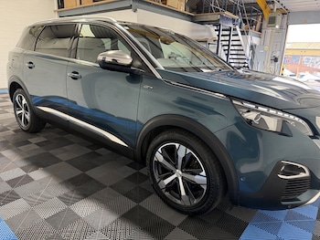 Used Peugeot 5008 2017 for sale - 79402446: Photo