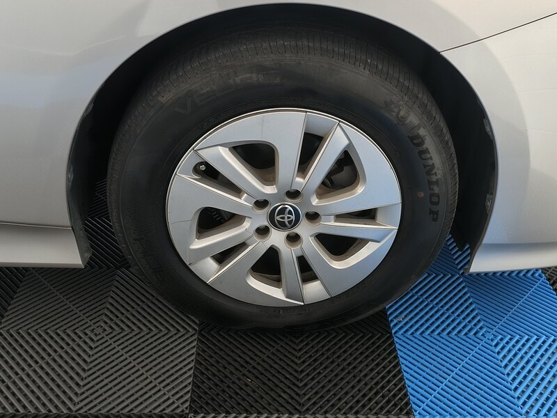 Used Toyota Prius for sale - 77947105: Photo 13