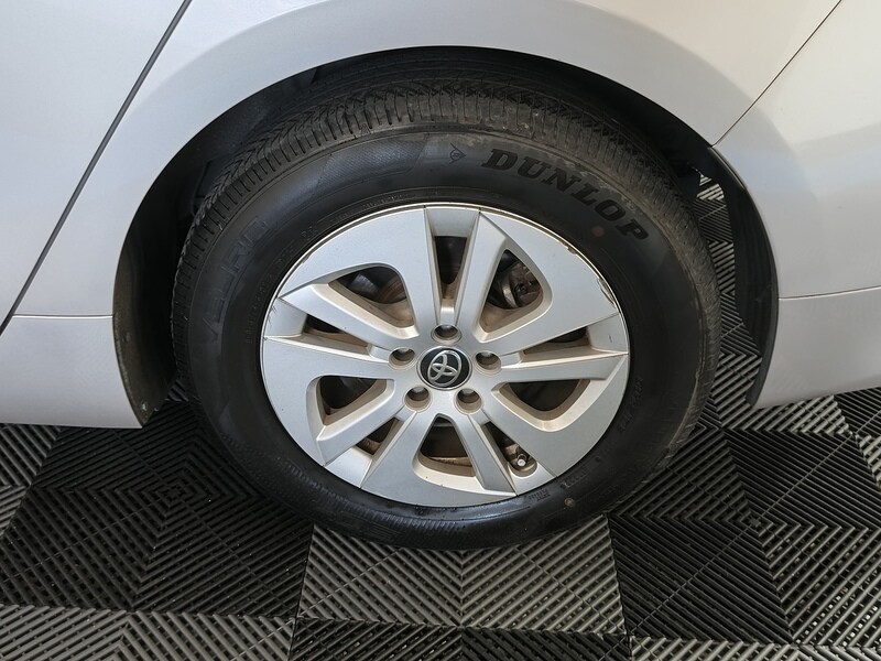 Used Toyota Prius for sale - 77947105: Photo 15