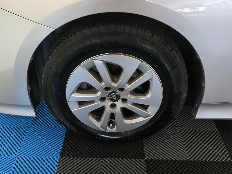 Used Toyota Prius for sale - 77947105: Photo 16