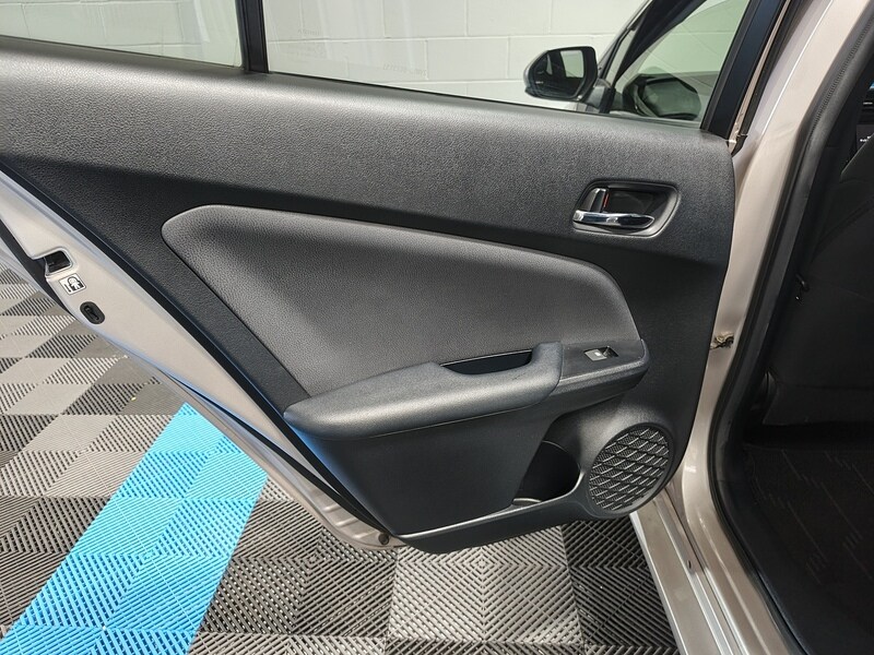 Used Toyota Prius for sale - 77947105: Photo 18