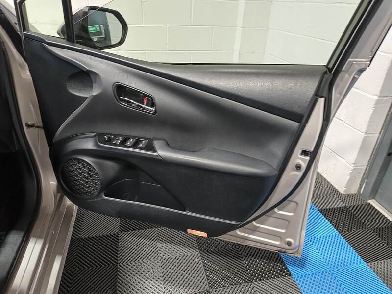 Used Toyota Prius for sale - 77947105: Photo 26