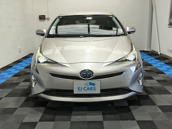 Used Toyota Prius 2016 for sale - 77947105: Photo