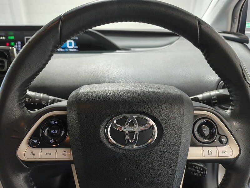 Used Toyota Prius for sale - 77947105: Photo 32