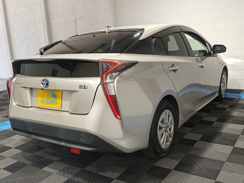Used Toyota Prius for sale - 77947105: Photo 7