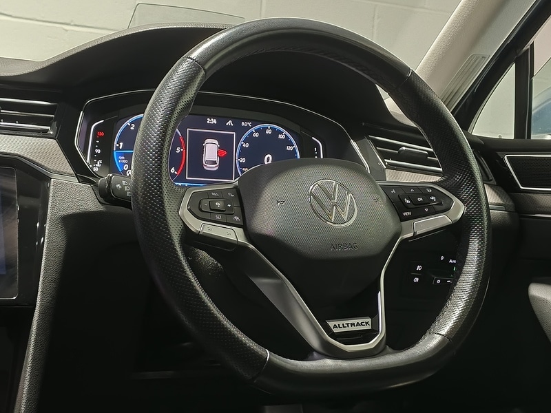 Used Volkswagen Passat 2025 for sale - 77077842: Photo 35