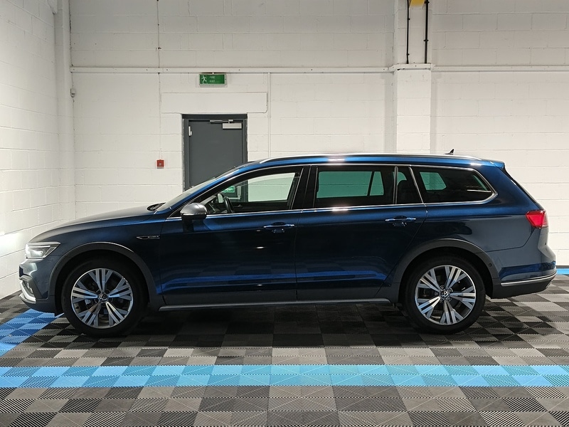 Used Volkswagen Passat 2025 for sale - 77077842: Photo 4