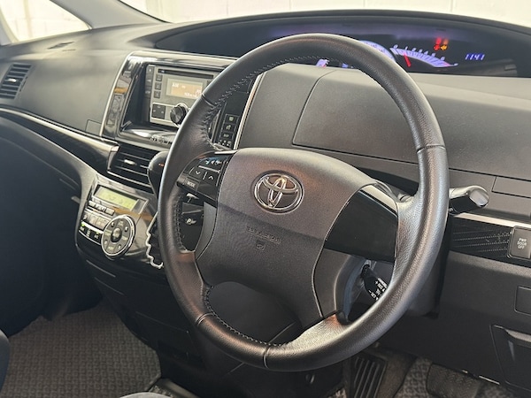 Used Toyota Estima 2023 for sale - 75309362: Photo 17