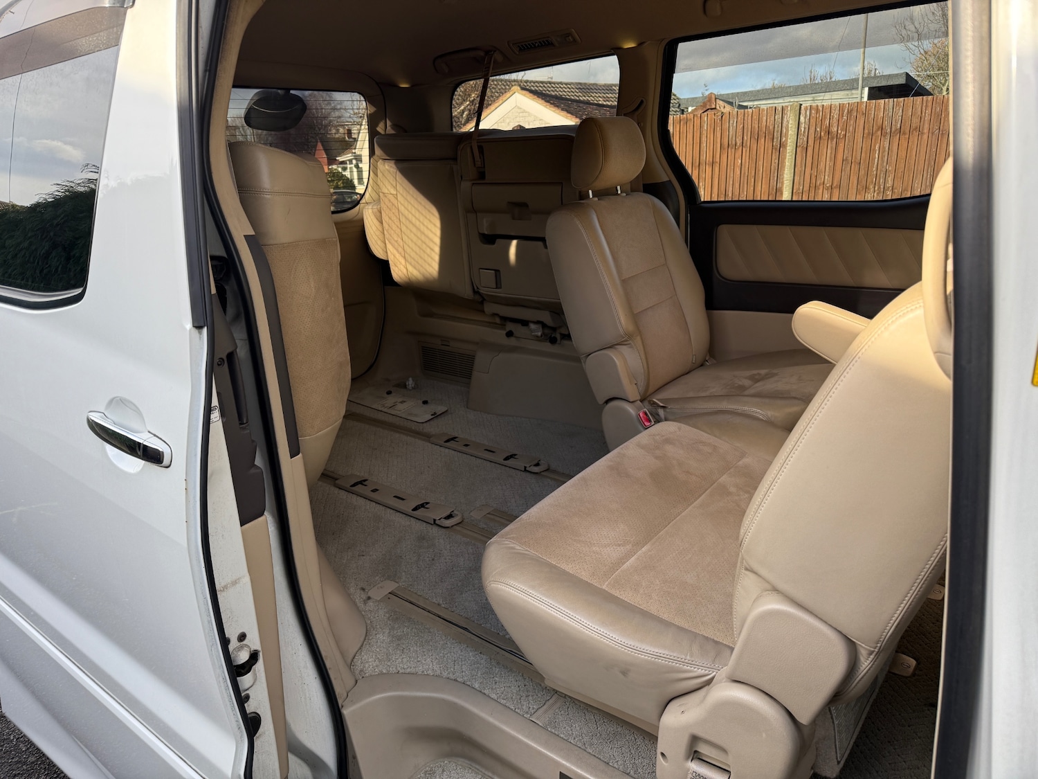 Used Toyota Alphard 2007 for sale - 77562460: Photo 9