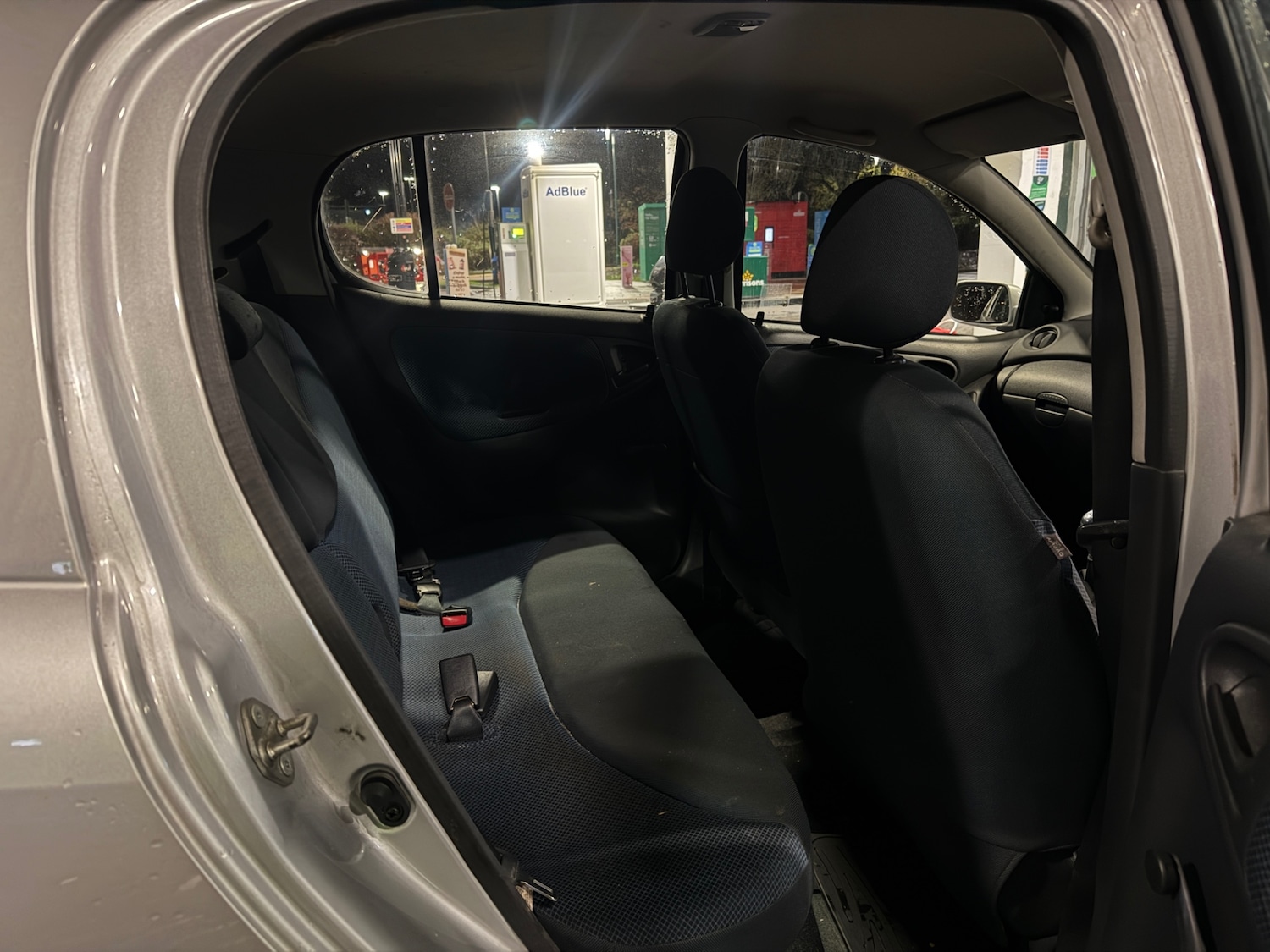 Used Toyota Yaris 2005 for sale - 77003029: Photo 9