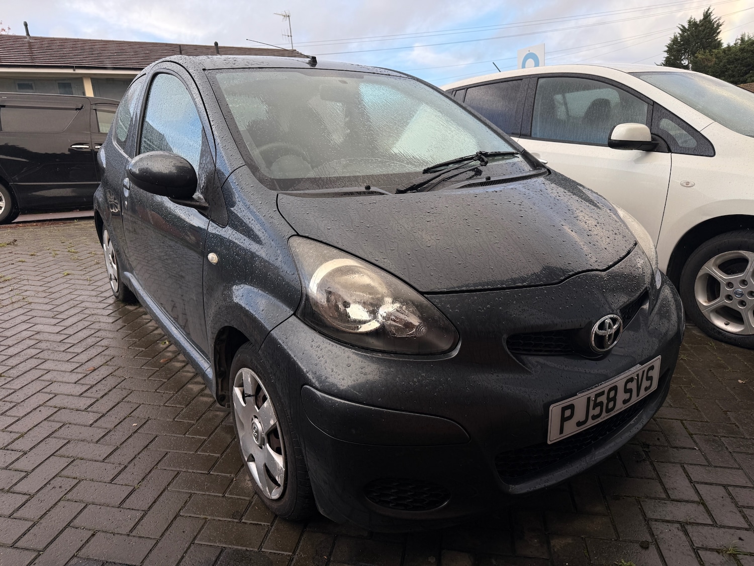 Used Toyota AYGO 2009 for sale - 76534075: Photo 1