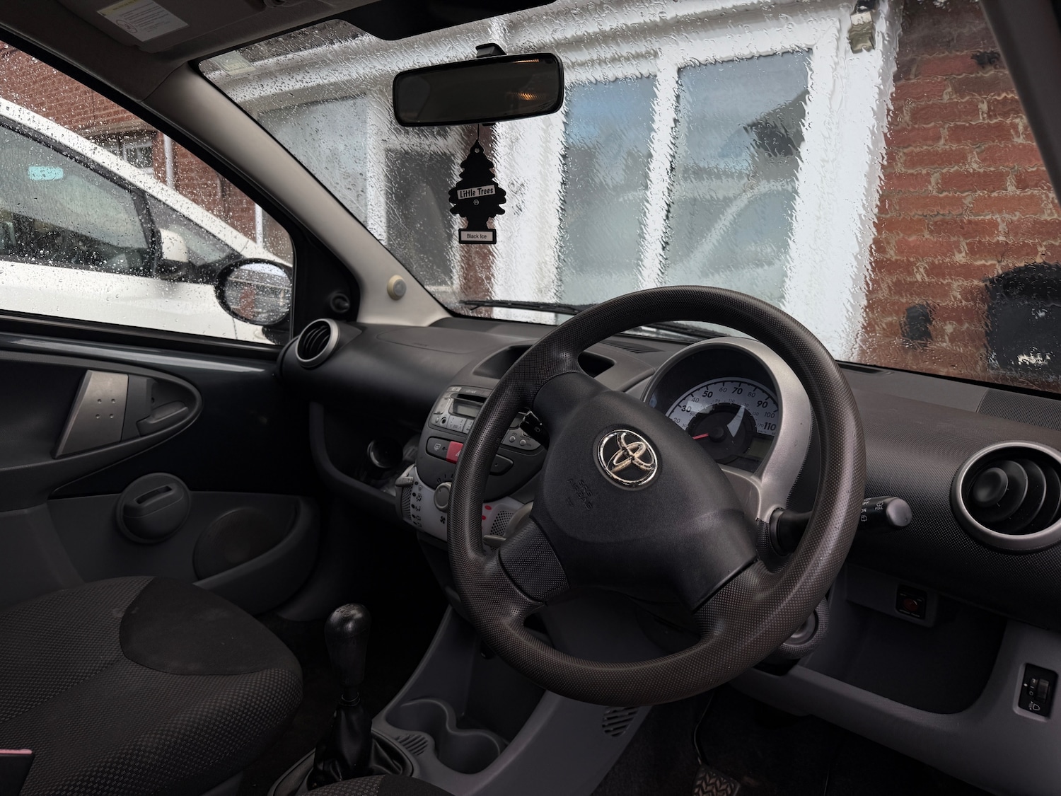 Used Toyota AYGO 2009 for sale - 76534075: Photo 6