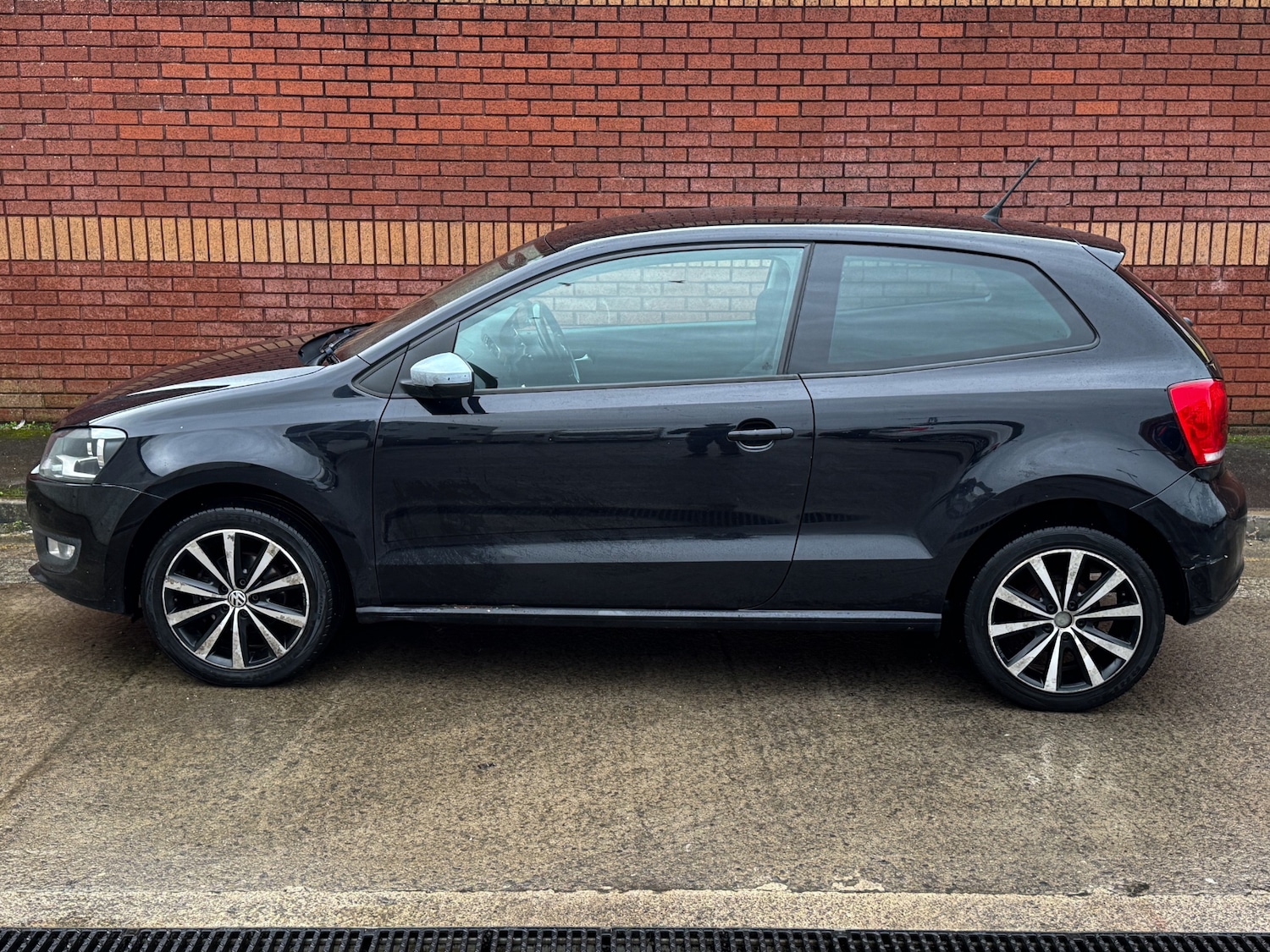 Used Volkswagen Polo 2014 for sale - 77041022: Photo 6
