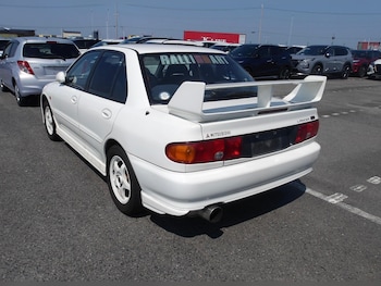 Used Mitsubishi Lancer 1995 for sale - 75168678: Photo