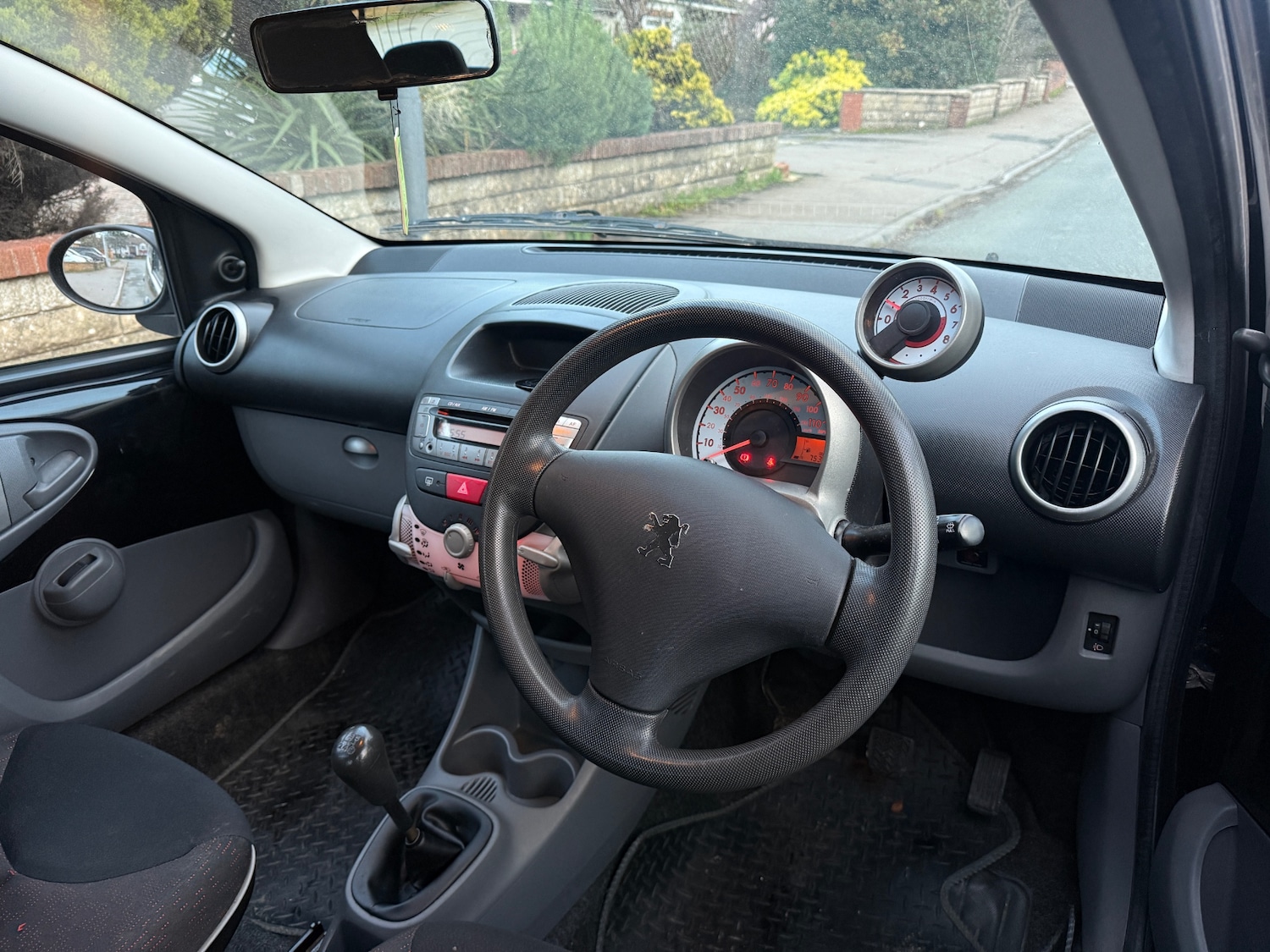 Used Peugeot 107 2010 for sale - 76941729: Photo 5