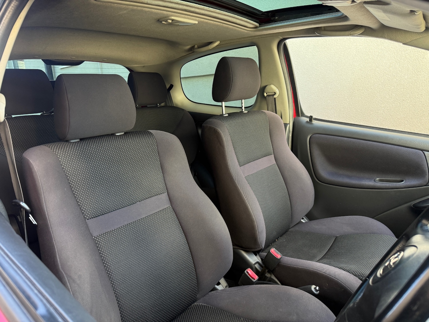 Used Toyota Yaris 2003 for sale - 78141004: Photo 10