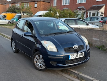 Toyota - Yaris