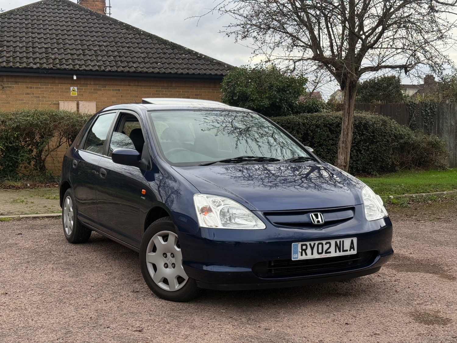 Used Honda Civic 2002 for sale - 76608595: Photo 2