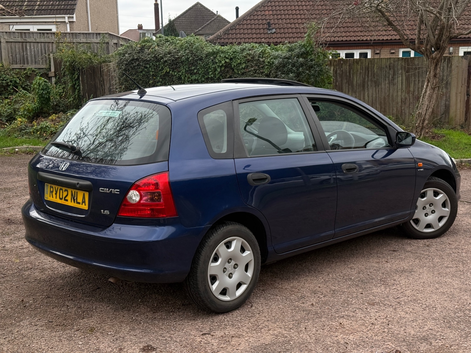 Used Honda Civic 2002 for sale - 76608595: Photo 5