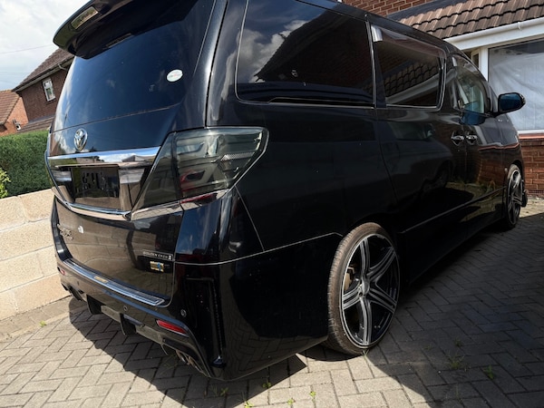 Used Toyota Vellfire 2009 for sale - 74782611: Photo 2