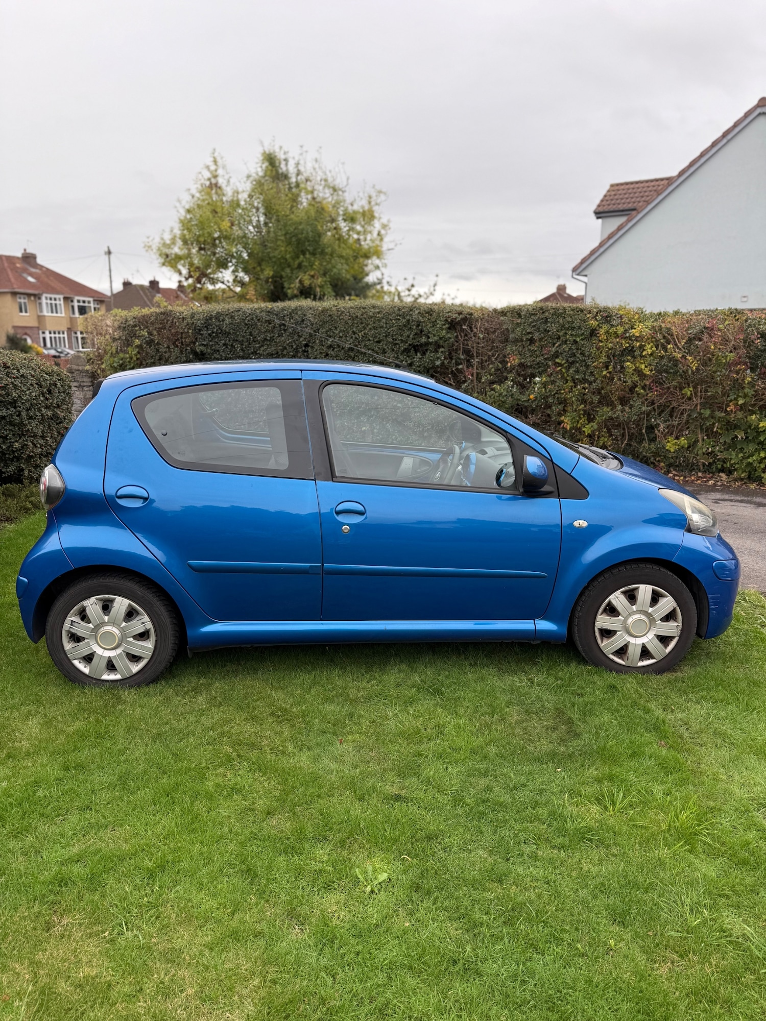 Used Toyota AYGO 2009 for sale - 76380366: Photo 4