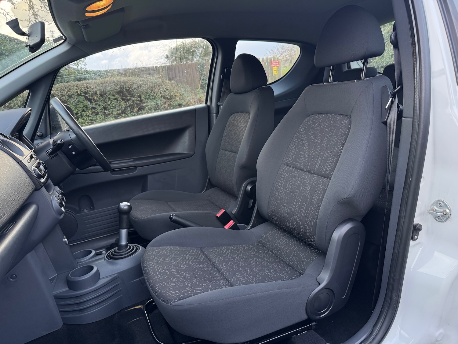 Used Mitsubishi Colt 2009 for sale - 77041023: Photo 12