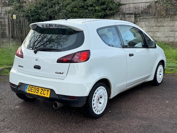 2009 (09) - 1.1 CZ1 3dr