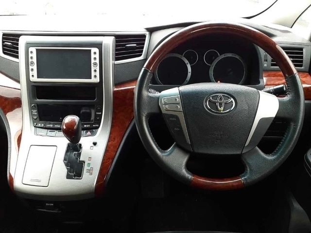 Used Toyota Vellfire 2011 for sale - 76920061: Photo 8