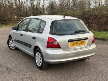 Used Honda Civic 2002 for sale - 76941672: Photo