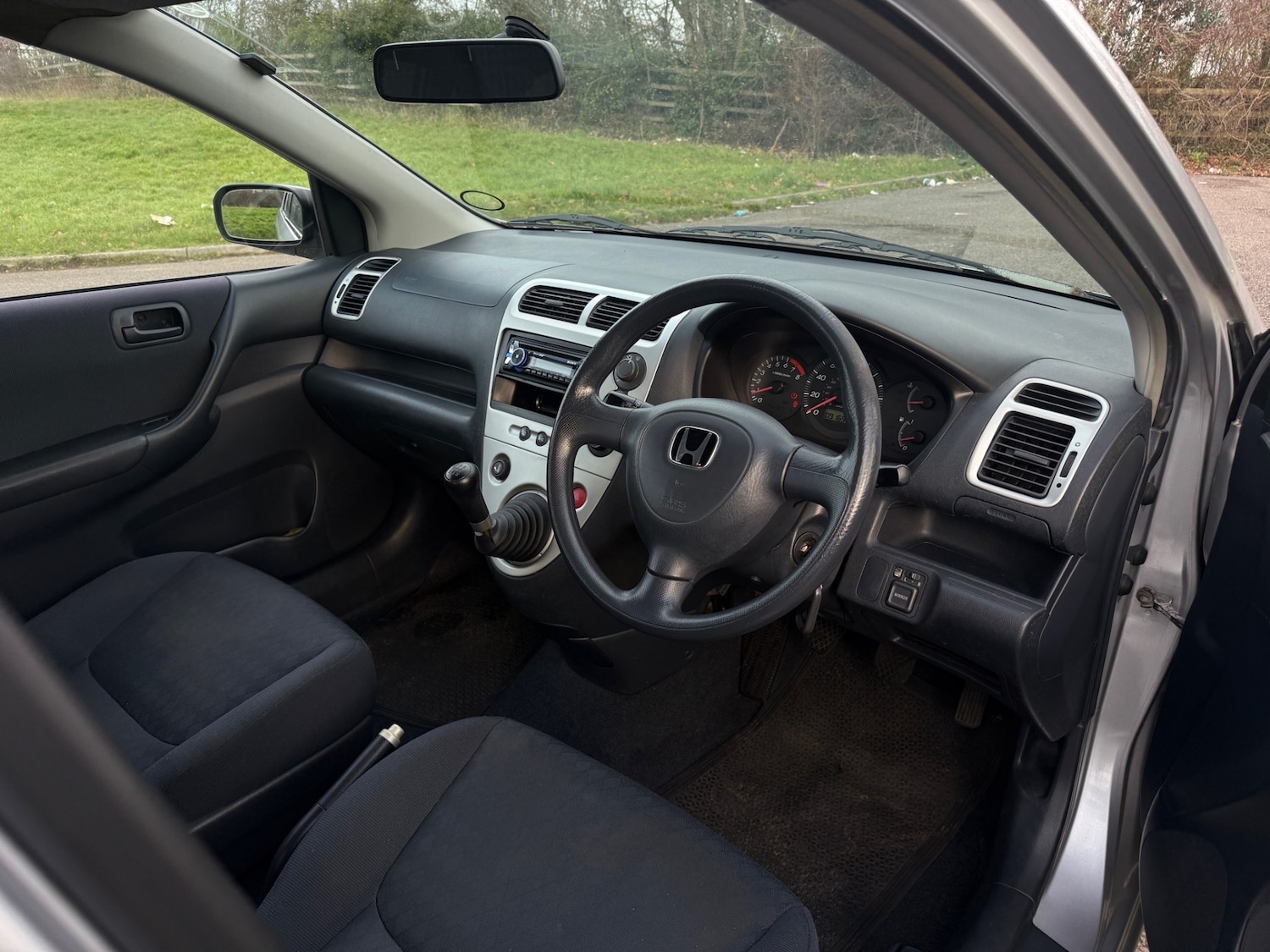 Used Honda Civic 2002 for sale - 76941672: Photo 5