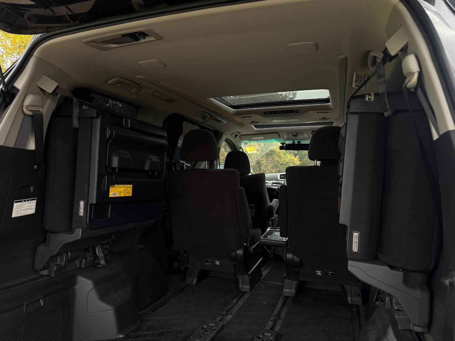Used Toyota Vellfire 2011 for sale - 76312550: Photo 13