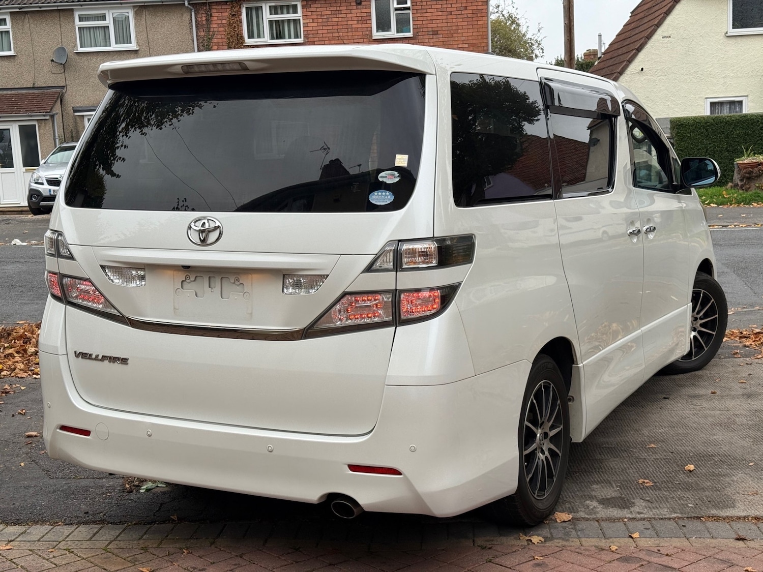 Used Toyota Vellfire 2010 for sale - 76317468: Photo 3