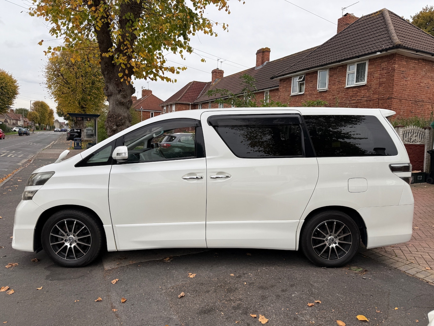 Used Toyota Vellfire 2010 for sale - 76317468: Photo 5