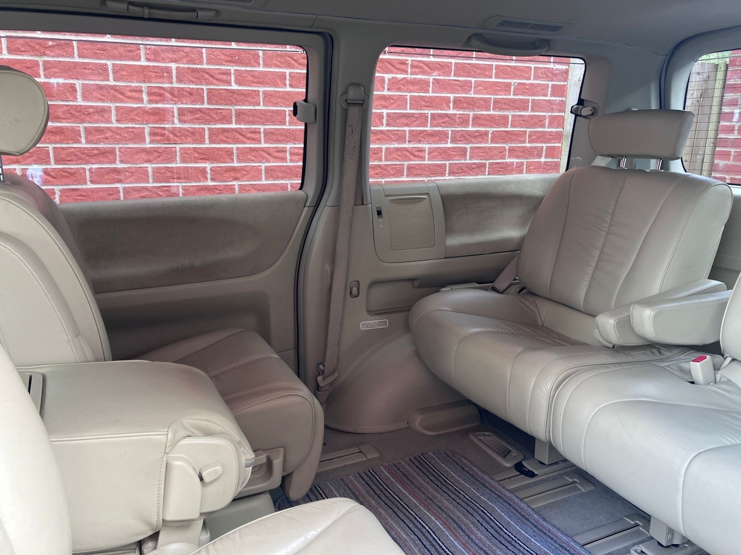 Used Nissan Elgrand 2005 for sale - 77880824: Photo 12