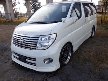 Used Nissan Elgrand 2007 for sale - 76858977: Photo