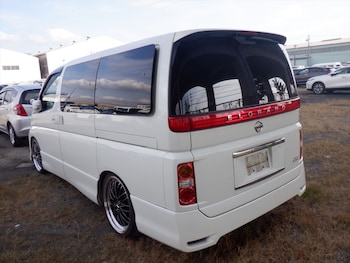 Used Nissan Elgrand 2007 for sale - 76858977: Photo