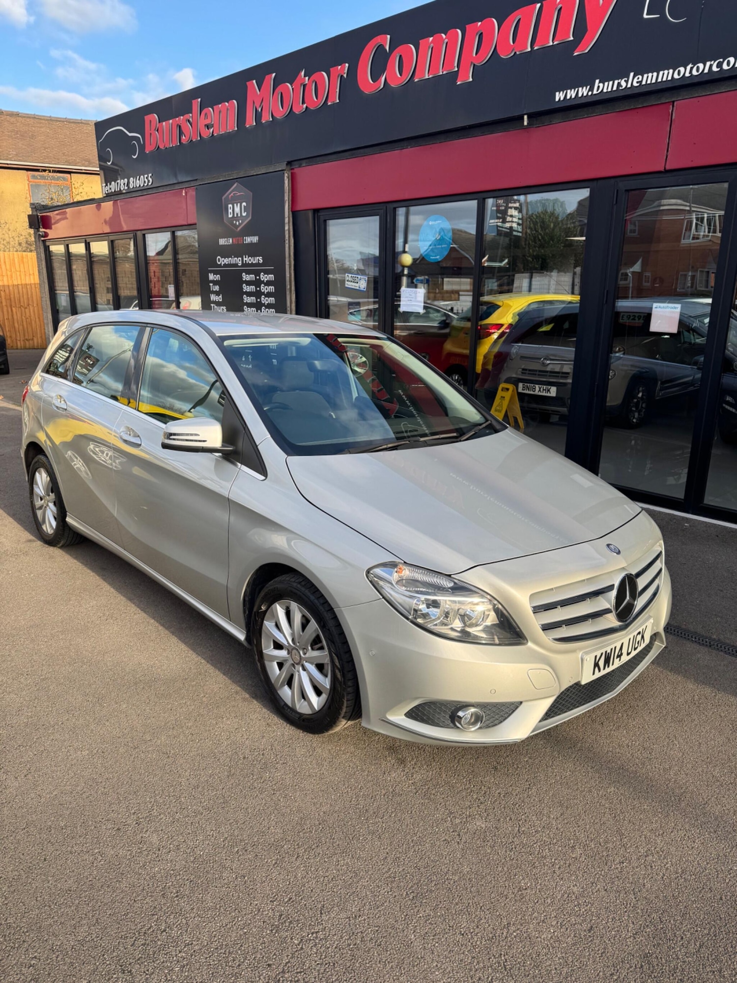 Used Mercedes-Benz B Class 2014 for sale - 77050087: Photo 2