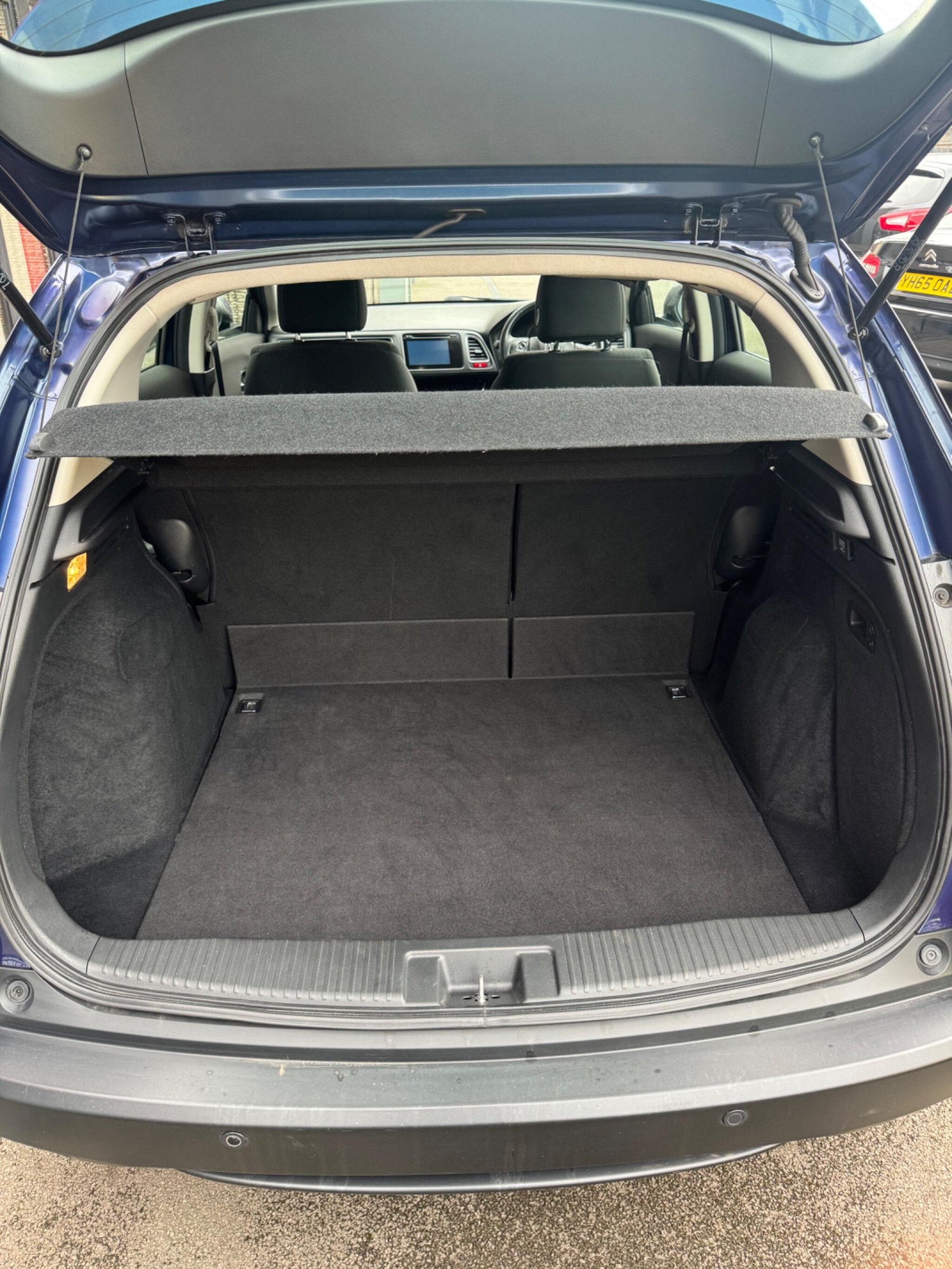 Used Honda HR-V 2017 for sale - 76528021: Photo 12