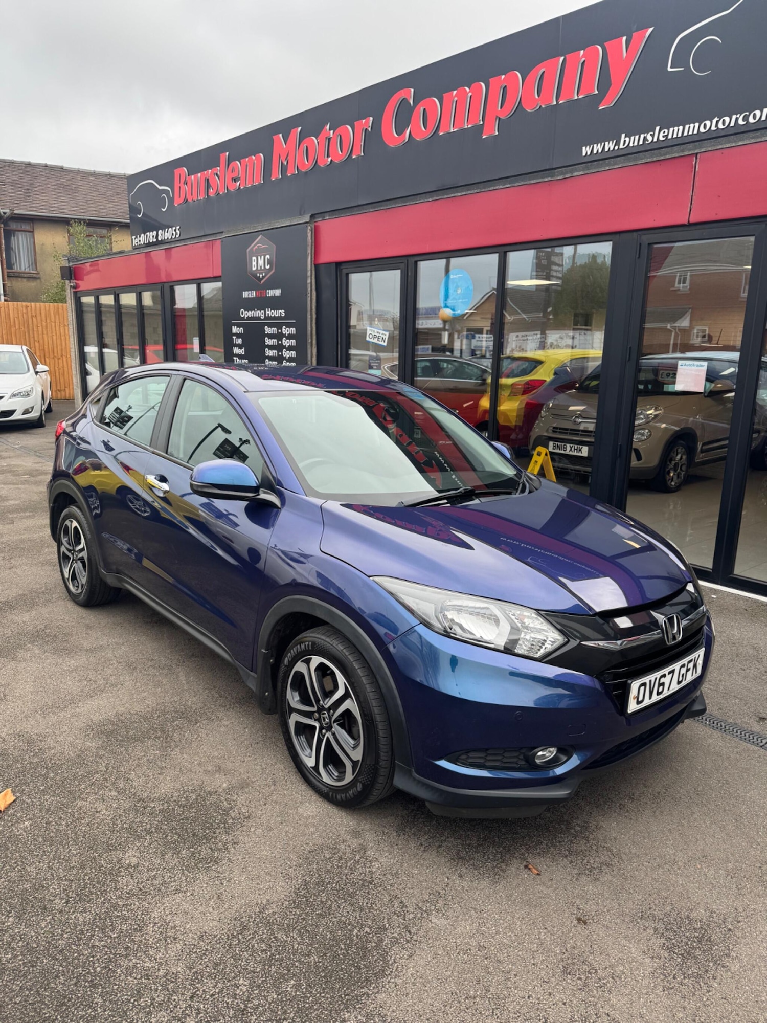 Used Honda HR-V 2017 for sale - 76528021: Photo 2