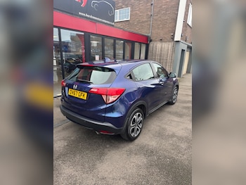 Used Honda HR-V 2017 for sale - 76528021: Photo