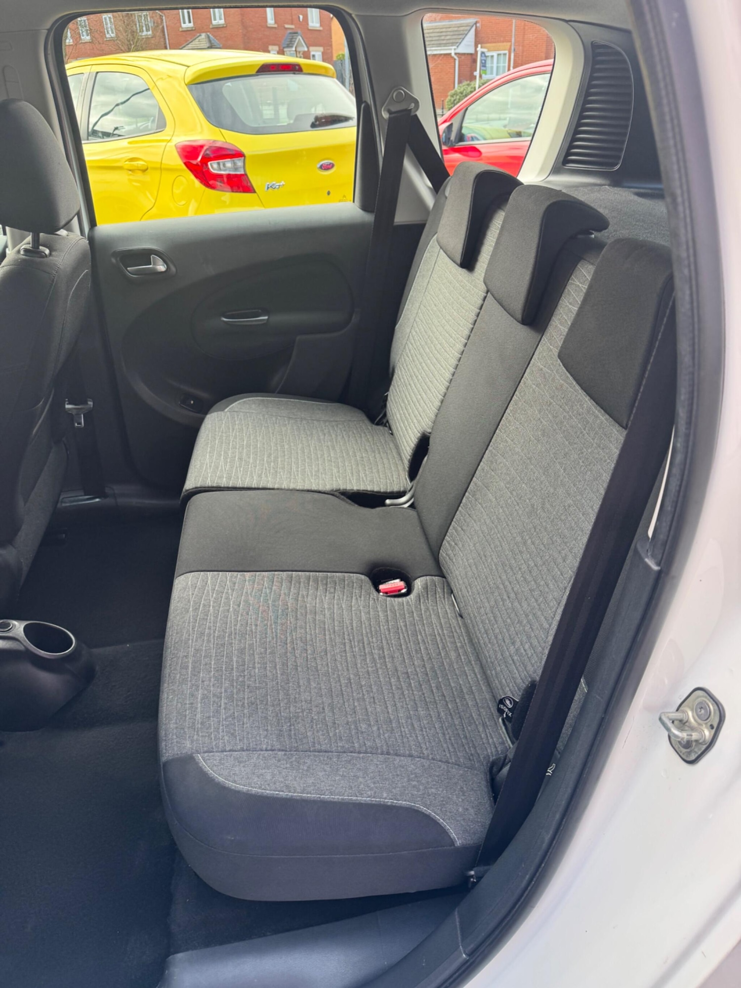 Used Citroen C3 Picasso 2016 for sale - 77709968: Photo 11