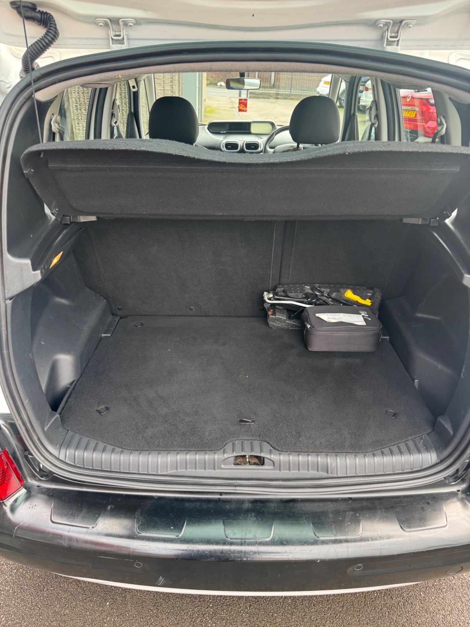 Used Citroen C3 Picasso 2016 for sale - 77709968: Photo 12